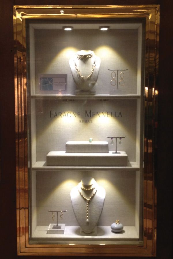 珠宝展示道具,深圳珠宝道具,首饰道具,珠宝道具设计,珠宝道具陈列