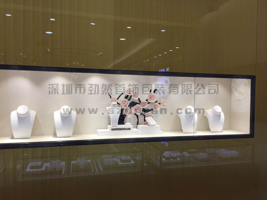 金伯利老凤祥珠宝店开业7 珠宝道具订做 珠宝包装公司