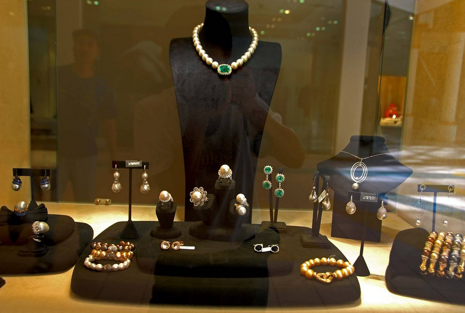 珠宝展示道具,深圳珠宝道具,珠宝首饰道具定制,珠宝首饰道具,首饰道具